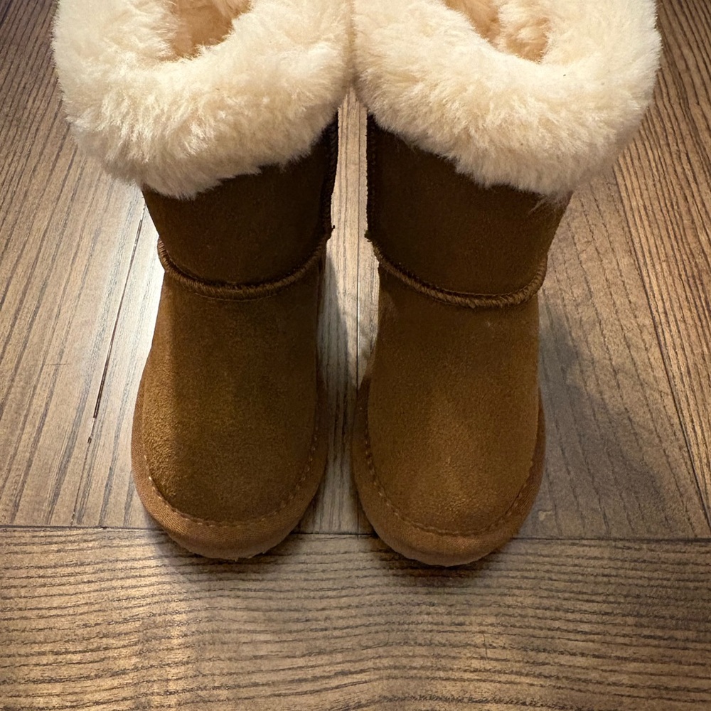 Brown Suede Fur-Lined Boots